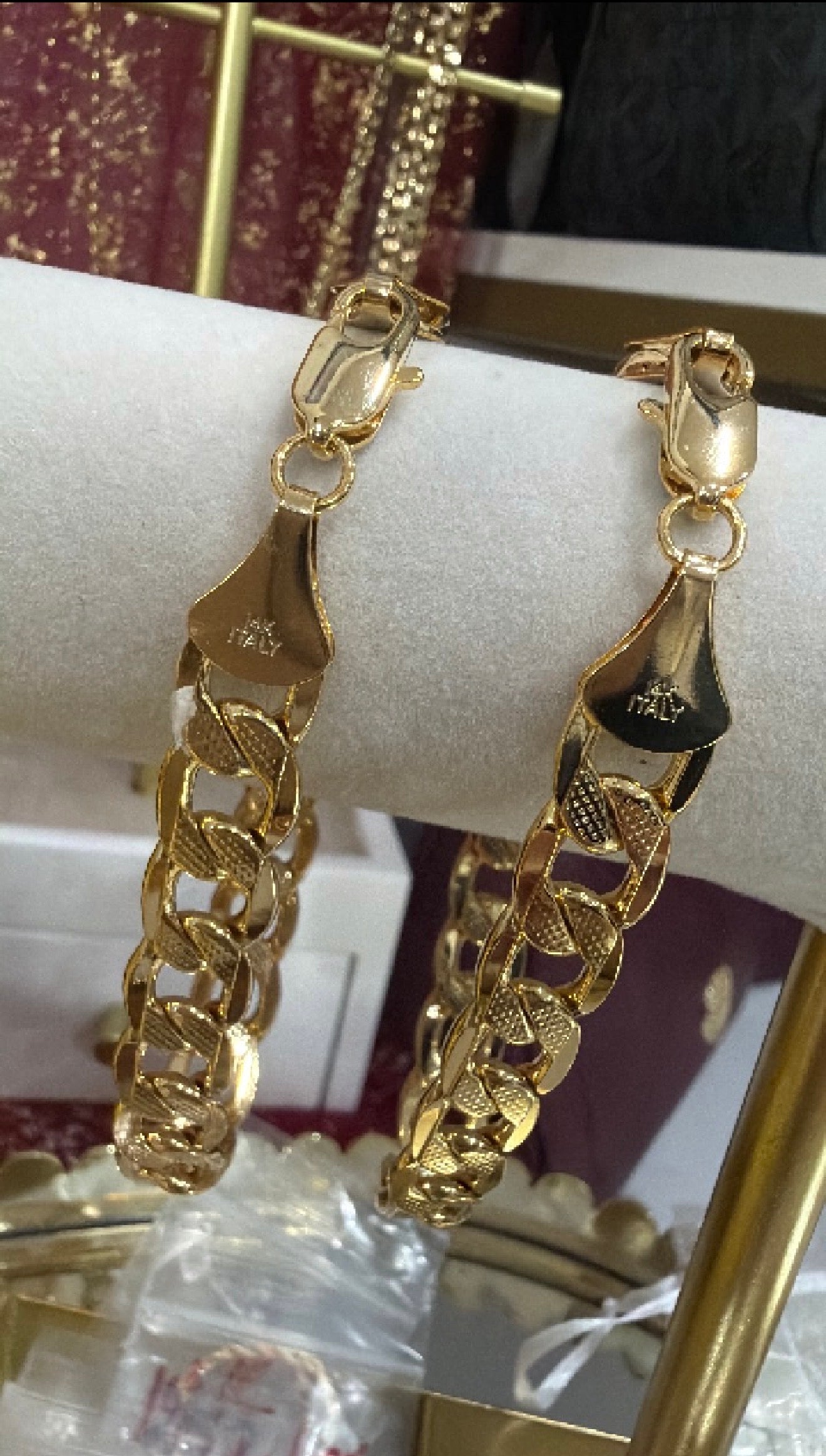14k yellow gold diamond-cut curb link bracelet