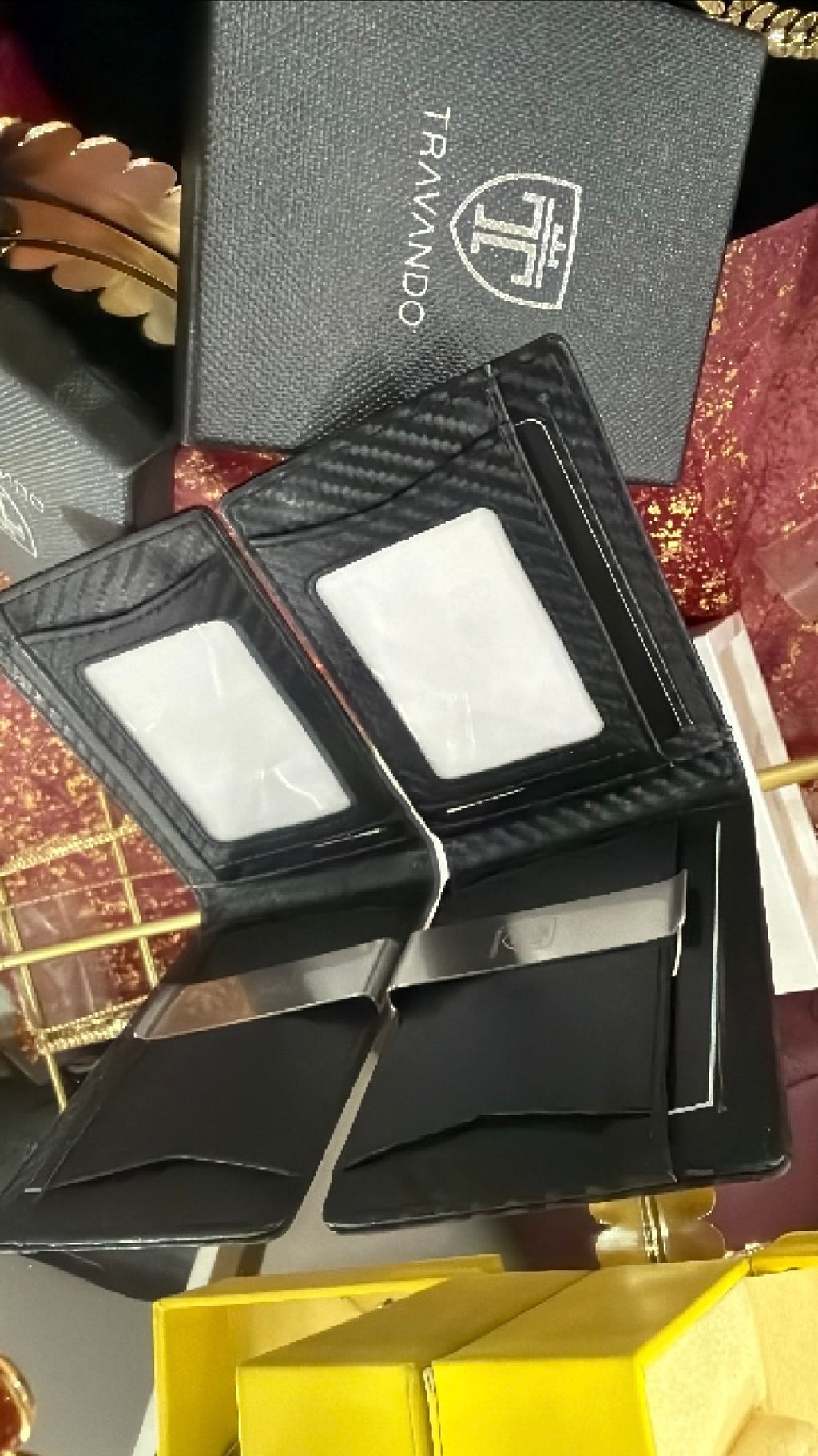 Carbon fiber pattern leather wallet, Travando RFID blocking slim wallet with money clip